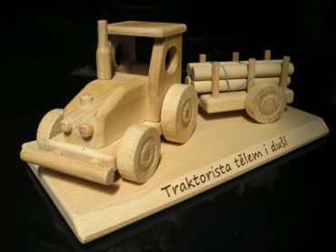 Traktor darček k narodeninám