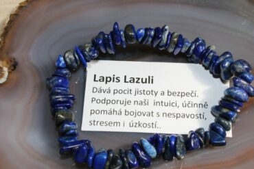 Náramok lapis lazuli minerál kryštáľ